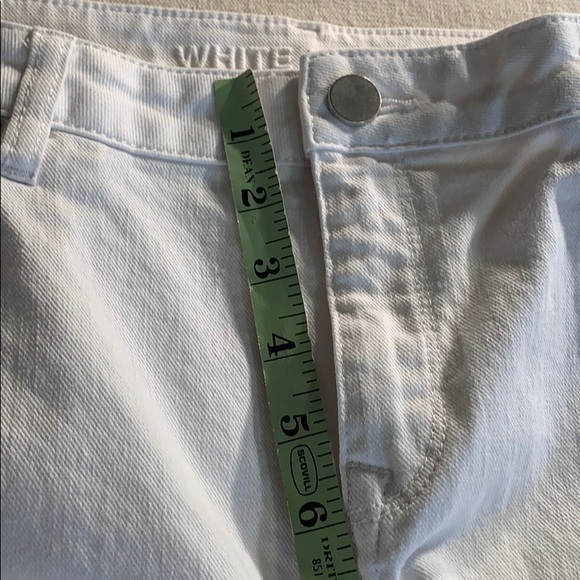 White Label Cuffed Jean Shorts - Picture 11 of 11